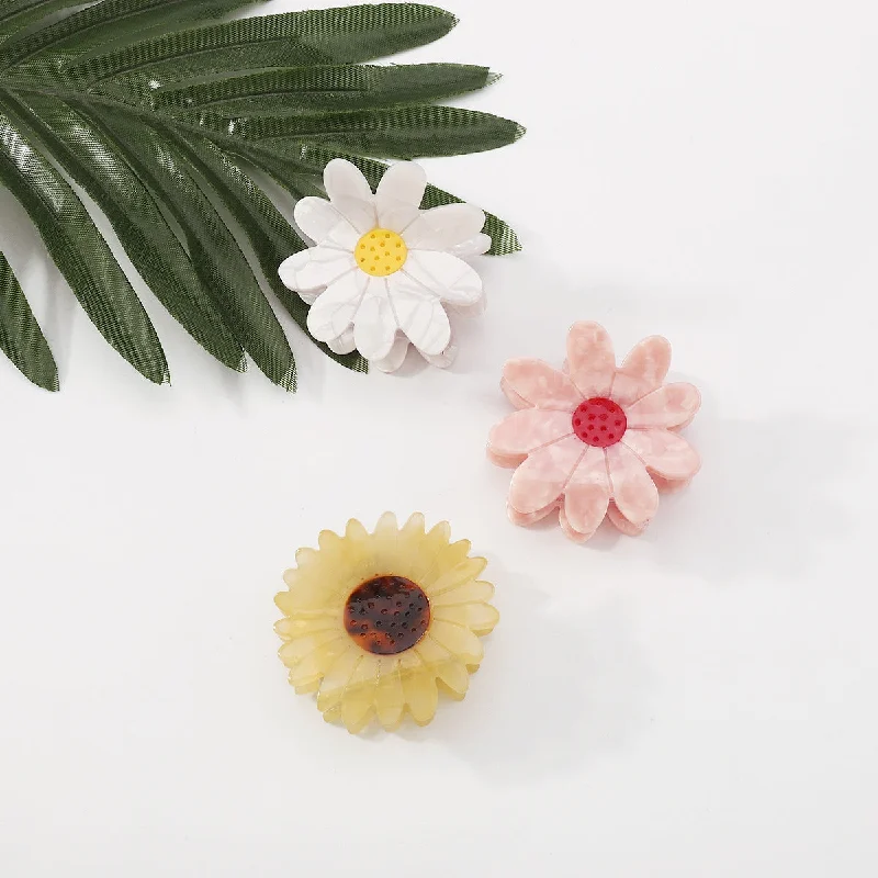 Wholesale Resin Small Daisy Flower Hair Clips