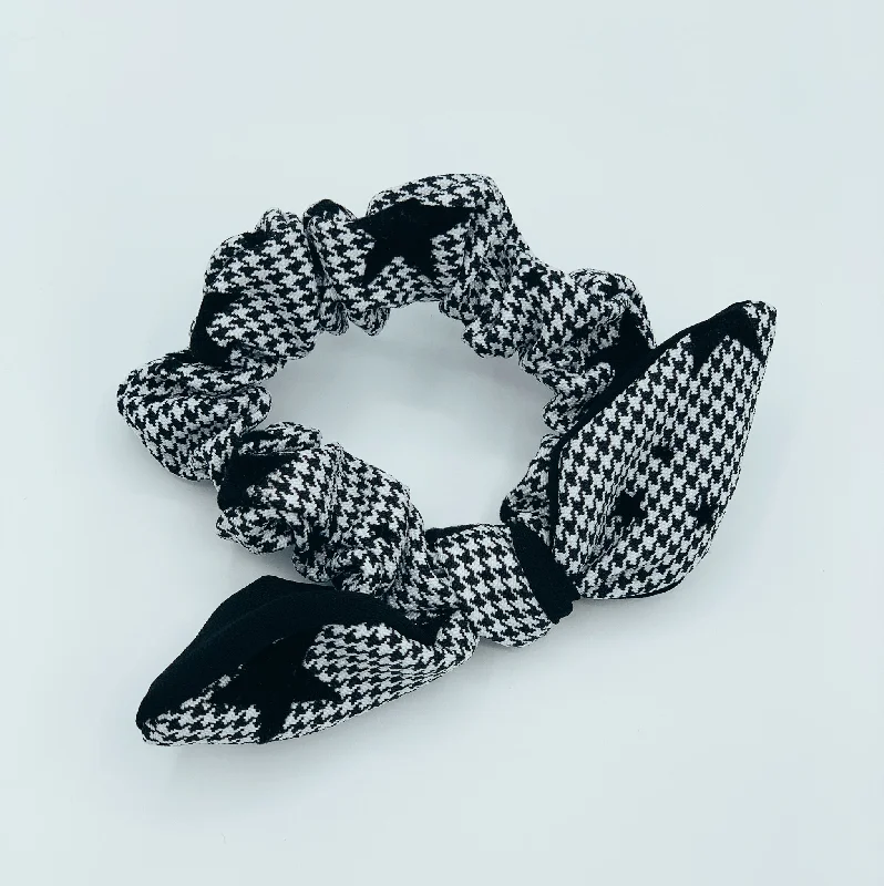 Star Printed Scrunchie